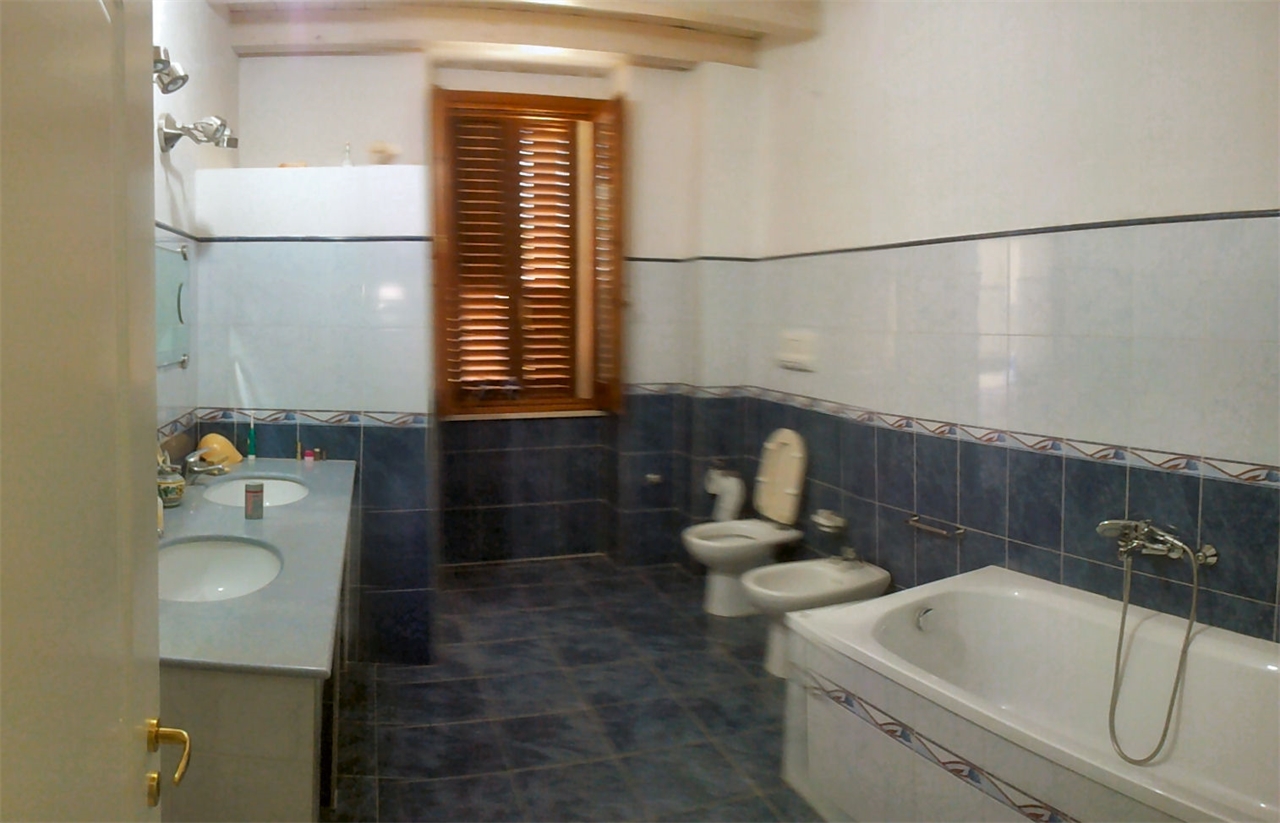 BAGNO  E LAVANDERIA P.1